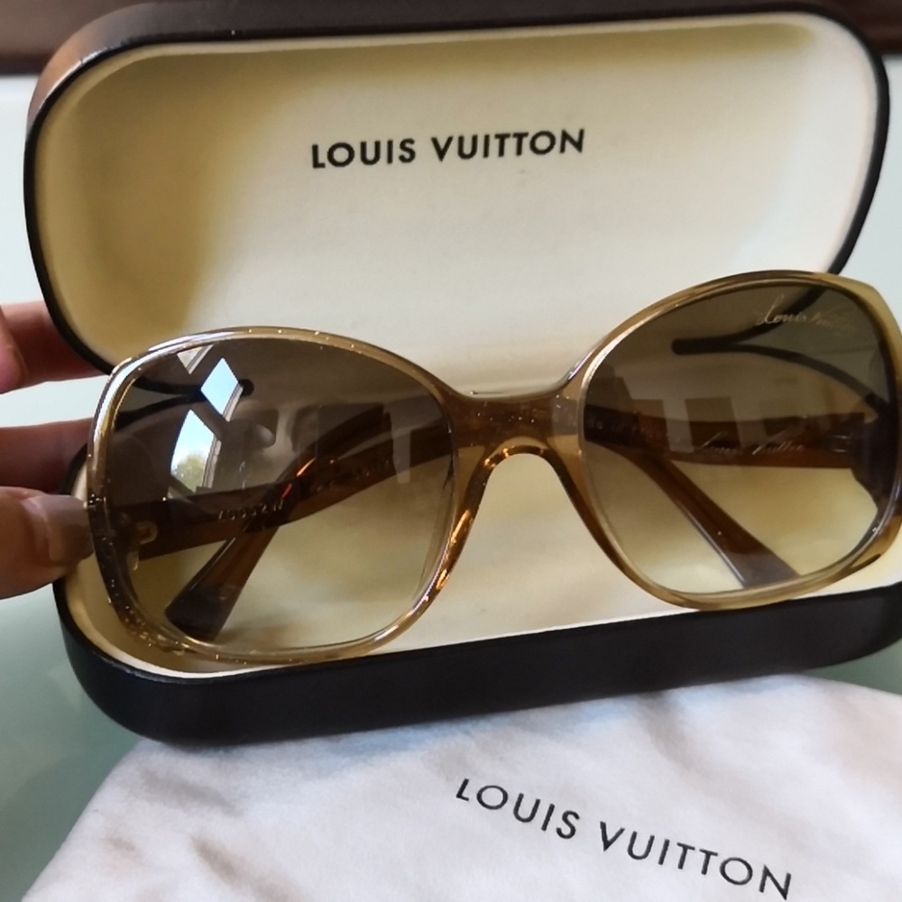 Authentic Louis Vuitton sunglasses